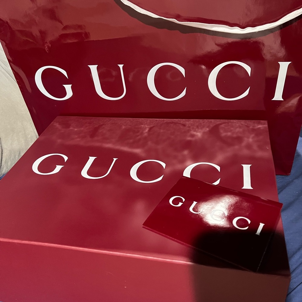 Gucci Beige and Brown Messenger Bag with Green and Red Stripe - Picture 4 of 9
